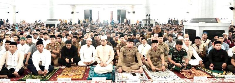 Bupati Gowa, Dr. Adnan Purichta Ichsan, SH, MH, Menghadiri Peringatan Isra' Mi'raj, Sekaligus Tujuh Tahun Memimpin Gowa, di Masjid Agung Syekh Yusuf, Senin 27 Februari 2023.
