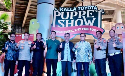 Gaungkan Makassar, Kota Makan Ena,  Puppet Show Kalla Toyota, Danny