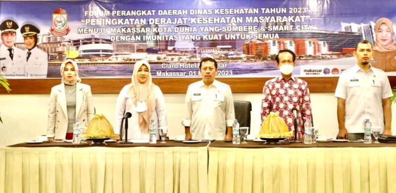 Sekretaris Daerah Kota Makassar, M. Ansar, dengan Kepala Dinas Kesehatan, Nursaidah Sirajuddin, Hadiri Forum Perangkat Daerah, di Hotel Claro, Rabu 1 Maret 2023