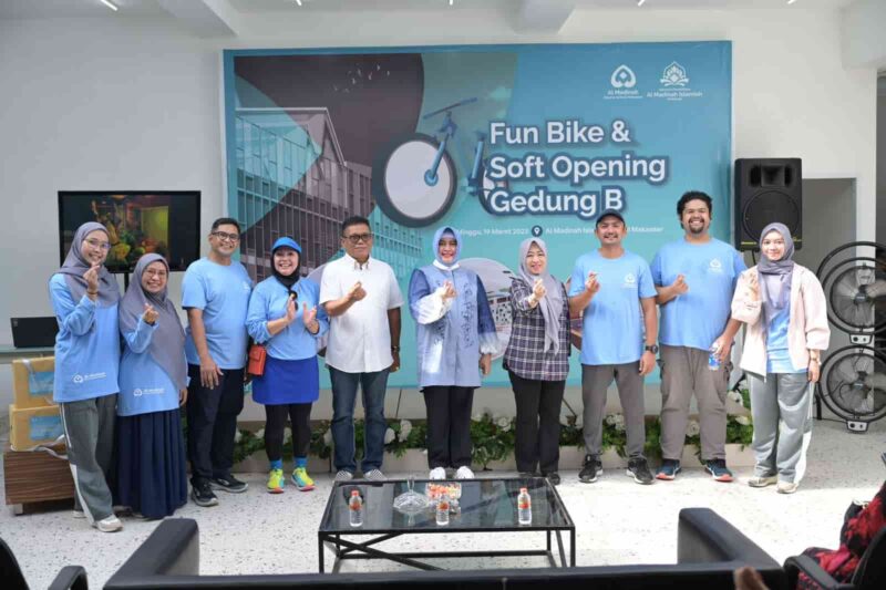 Bunda PAUD Kota Makassar, Indira Yusuf Ismail, Menghadiri Peresmian Gedung Taman Kanak-Kanak, Al Madinah Islamic School, di Jalan Veteran Selatan, Minggu 19 Maret 2023