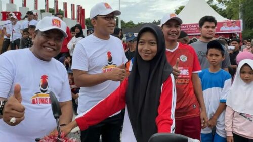 Ketua DPRD Kota Makassar, Rudianto Lallo, Bersama Ketua IKA Unhas Sulsel, Danny Pomanto, Ikuti Jalan Sehat, di Kabupaten Bone, Minggu 26 Februari 2023