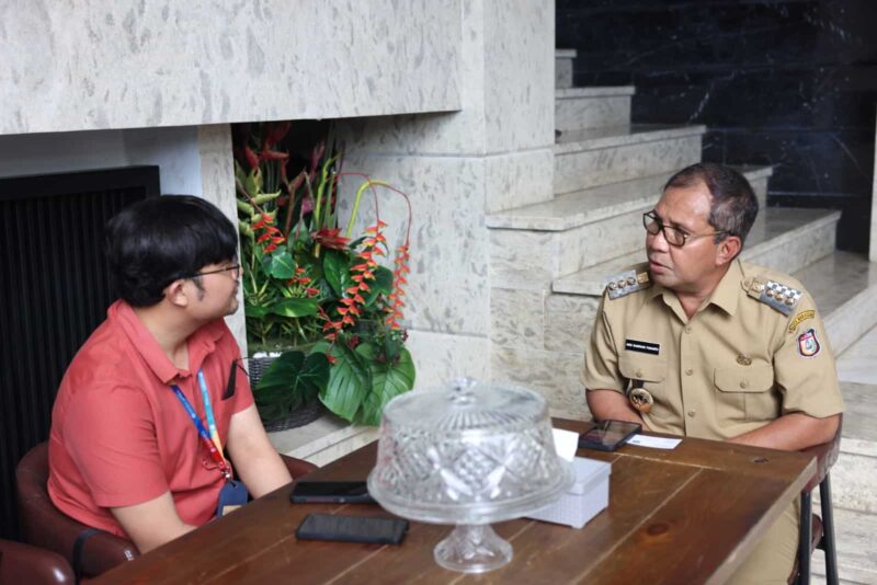 Wali Kota Makassar, Ir. Moh. Ramdhan Pomanto, Menerima Audiensi Kementerian Kominfo, di Kediaman Pribadinya, Jalan Amirullah, Selasa 4 April 2023