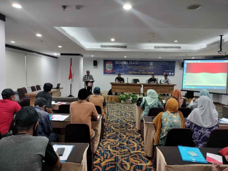 Legislator DPRD Kota Makassar, Fraksi Partai NasDem, Irwan Djafar, Gelar Sosialisasi Peraturan Daerah Nomor 12 Tahun 2011, Tentang Retribusi Jasa Umum, di Grand Maleo Hotel, Minggu 9 April 2023.