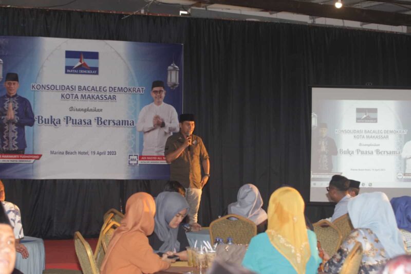 Ketua DPC Partai Demokrat Kota Makassar, Adi Rasyid Ali, Menggelar Buka Puasa Bersama dengan Jajaran Pengurus, di Cafe Ombak and Resto, Rabu 19 April 2023