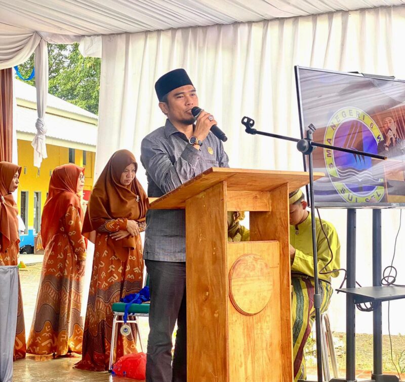 Ketua IKA SMAN 6 Wajo Elfrianto Mengucapkan  Selamat dan Apresiasi kepada siswa kelas XII yang telah lulus