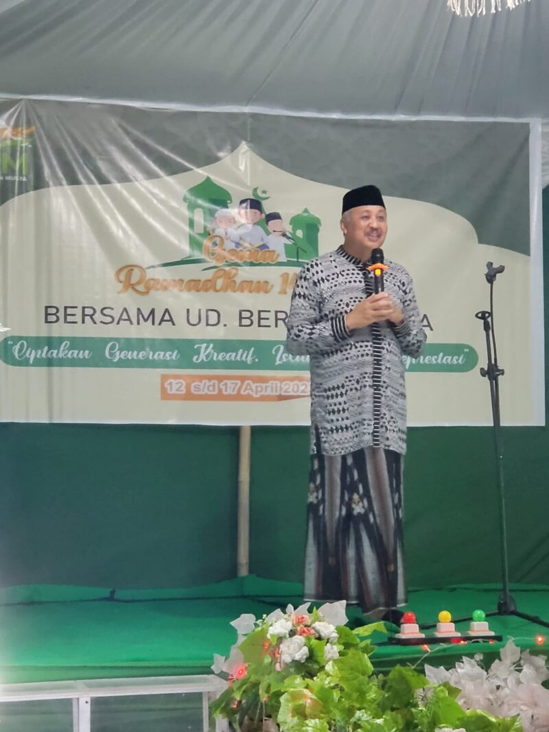 Bupati Pinrang Irwan Hamid membuka Gema Ramadhan yang dilaksanakan di Desa Paero kecamatan Mattiro Bulu