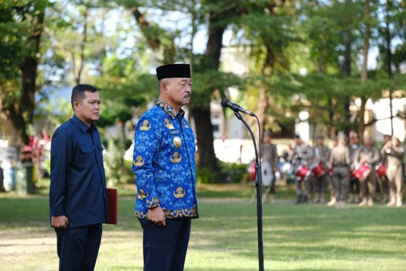 Wakil Bupati Gowa, H. Abd Rauf Malaganni, Menjadi Inspektur Upacara Bendera Hari Kesadaran Nasional, di Lapangan Upacara Kantor Bupati Gowa, Rabu 17 Mei 2023