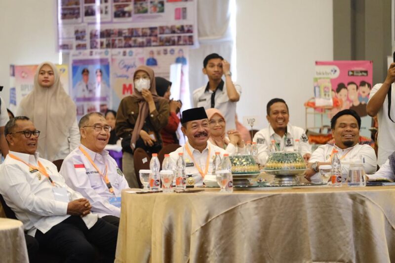 Wakil Bupati Gowa, H. Abd Rauf Malaganni, Menghadiri Pembukaan Penilaian Kinerja Aksi Konvergensi Percepatan Penurunan Angka Stunting Provinsi Sulsel, di Hotel Maxone, Rabu 24 Mei 2023