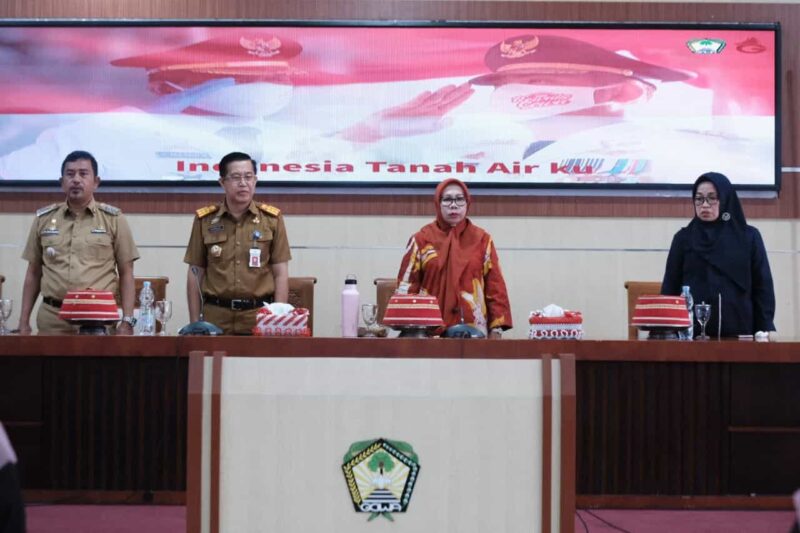 Sekretaris Daerah Kabupaten Gowa, Kamsina, Melakukan Sosialisasi Program BPJS Ketenagakerjaan Bagi Pelaku Usaha UMKM, di Baruga Karaeng Galesong, Kantor Bupati Gowa, Selasa 30 Mei 2023