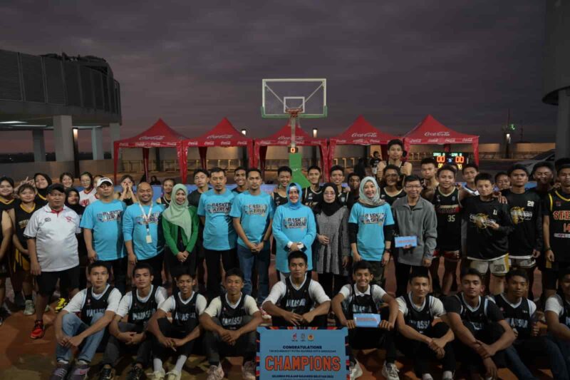 Ketua Perbasi Kota Makassar, Indira Yusuf Ismail, Membuka Turnamen 3x3 Teeneger Nipah Park, di Arena Basket Second Floor Nipah Mall, Jum'at 23 Juni 2023