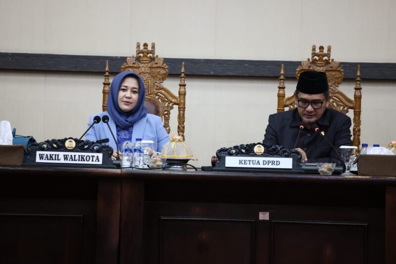 Wakil Wali Kota Makassar, Fatmawati Rusdi, Menghadiri Rapat Paripurna, di Kantor DPRD Makassar, Senin 5 Juni 2023