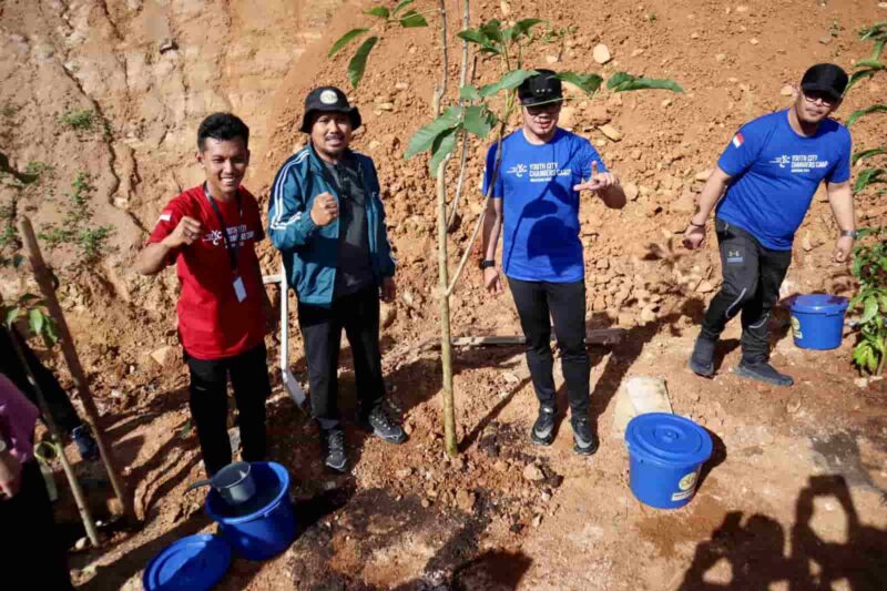 Ratusan Delegasi Youth City Changers APEKSI, Melakukan Penanaman Pohon di Tokka Tena Rata, Kabupaten Maros, Selasa 11 Juli 2023.