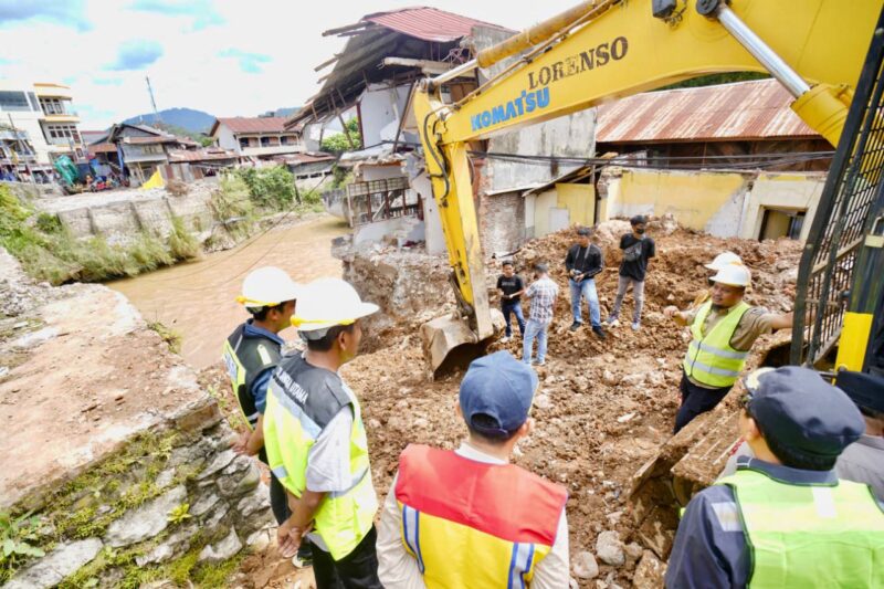 Gubernur Andi Sudirman, Tinjau, Lokasi Pembangunan Jembatan, Sungai Malango di Torutm, Advertorial