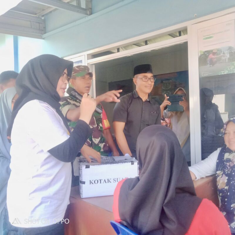 Perhitungan suara pemilihan ketua RW Mattungengkeng Siwa