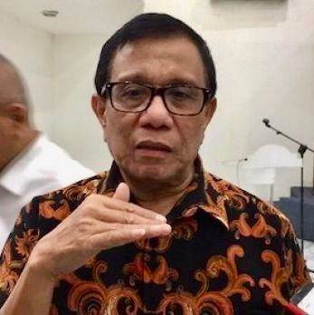 Hendry Ch Bangun
