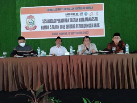 Legislator DPRD Kota Makassar, Azwar, Menggelar Sosialisasi Perda Nomor 5 Tahun 2018, di Hotel Maxone, Minggu 17 September 2023