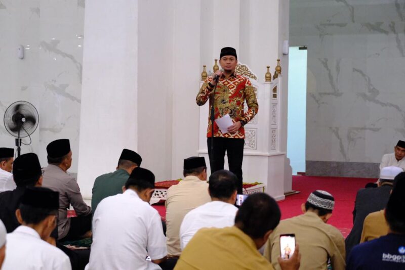 Bupati Gowa, Adnan Purichta Ichsan, Memperingati Tahun Baru Islam, di Masjid Agung Syekh Yusuf, Selasa 18 Juli 2023