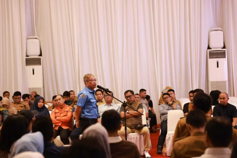 Direktur Utama Perumda Air Minum Kota Makassar, Beni Iskandar, Menghadiri Rapat Koordinasi, Senin 23 Oktober 2023