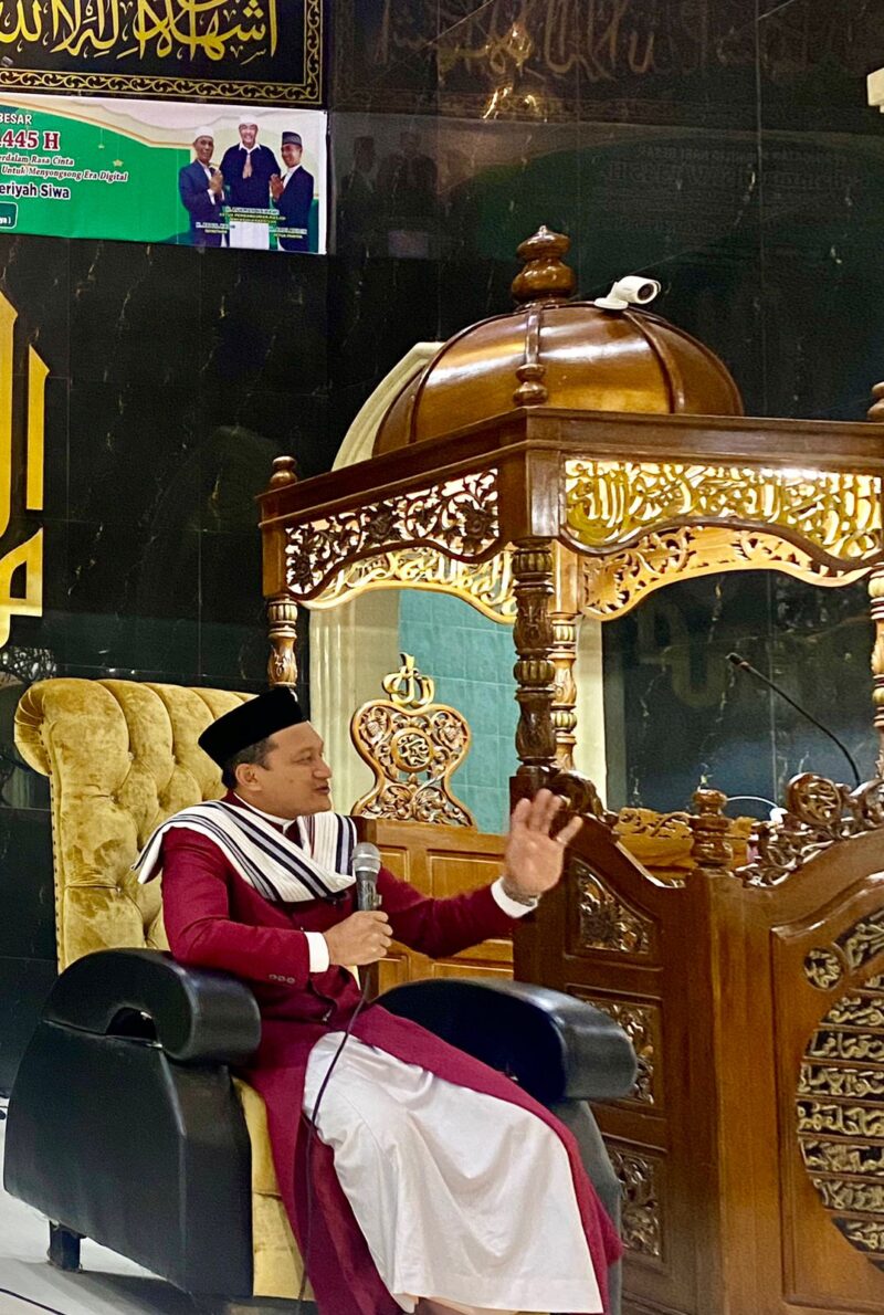 Pengajian Subuh Oleh Gurutta Muhammad Yusuf Di Masjid Jami’atul Khaeriyah Siwa Kabupaten Wajo