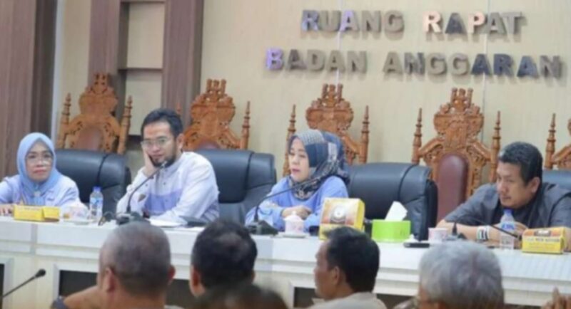 Dewan Perwakilan Rakyat Daerah (DPRD) Kota Makassar, Menggelar Rapat Dengar Pendapat (RDP) Pemilihan Ketua RT/RW, Senin 13 November 2023