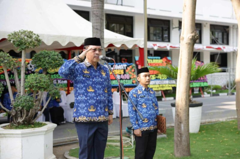 Sekretaris Daerah Kota Makassar, M. Ansar, Menjadi Inspektur Upacara Peringatan Hari Pahlawan, di Halaman Kantor Balai Kota, Jalan Ahmad Yani, Jum'at 10 November 2023