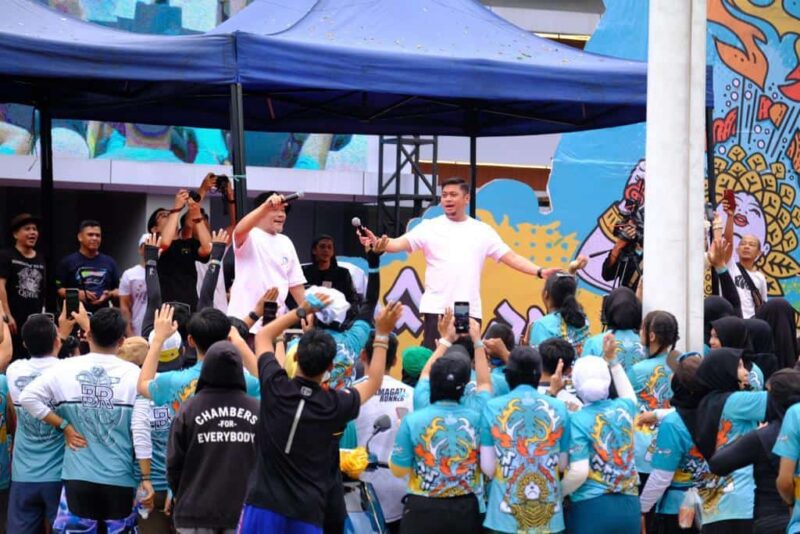 Bupati Gowa, Adnan Purichta Ichsan, Melepas Ribuan Peserta Run Gowa, Minggu 14 Januari 2024