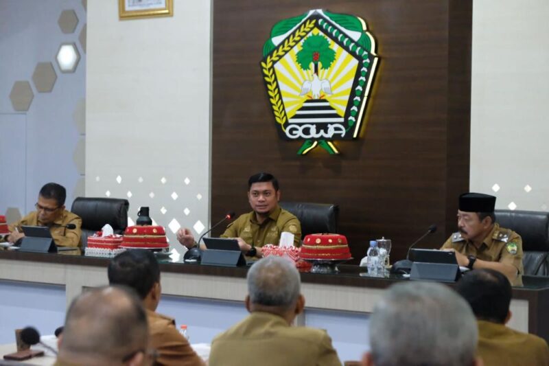 Bupati Gowa, Adnan Purichta Ichsan, Saat Melakukan Rapat dengan SKPD, Senin 15 Januari 2024