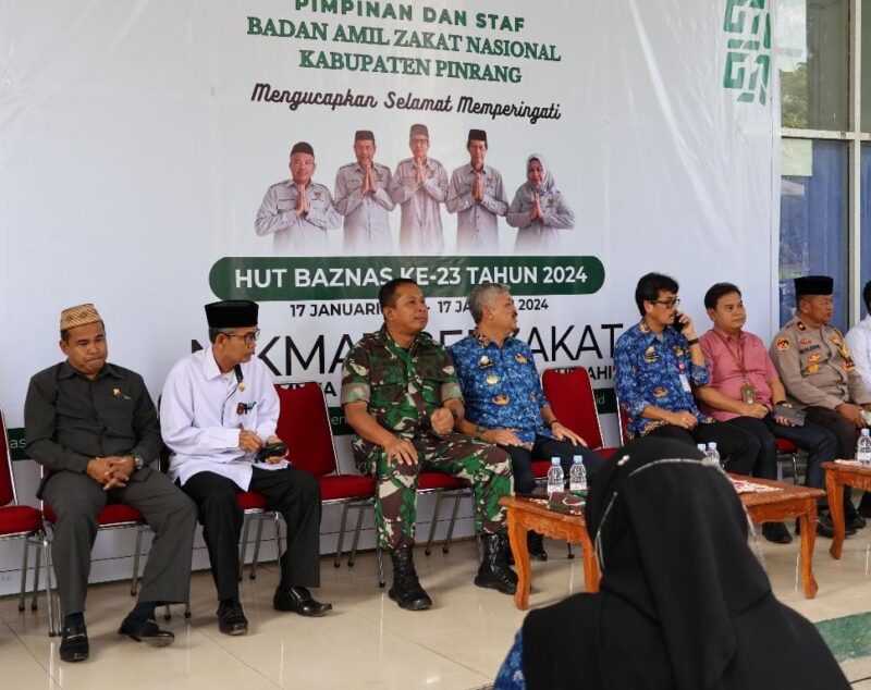 Bupati Pinrang Irwan Hamid di dampingi Dandim 1404, Ketua Baznas Pinrang H.M.Taiyyeb, serta Sekda Pinrang hadiri HUT Basnas ke 23