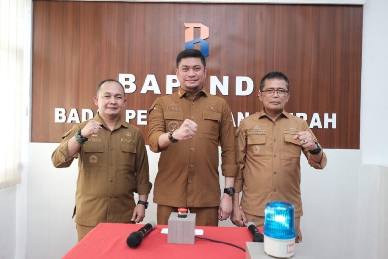 Bupati Gowa, Adnan Purichta Ichsan, Saat Berada di Kantor Bapenda Gowa, Senin 22 Januari 2024