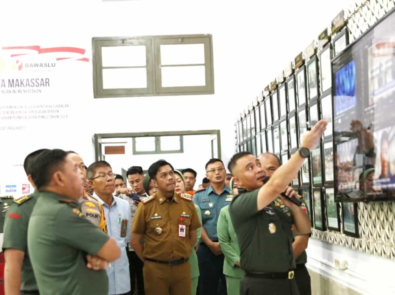 [23/1 16.07] Jaka Mediasinergi Makassar: Penjabat Sekda Kota Makassar, Firman Hamid Pagarra, Mengunjungi Makodim 1408/Makassar, Jalan Lanto Dg. Pasewang, Selasa 23 Januari 2024.
[23/1 16.10] Jaka Mediasinergi Makassar: Bupati Gowa, Adnan Purichta Ichsan, Meresmikan Misi Pasaraya, di Jalan Usman Salengke, Sungguminasa, Selasa 23 Januari 2024