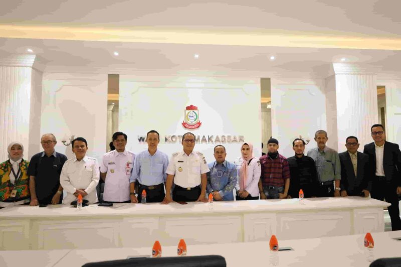 Wali Kota Makassar, Ir. Moh. Ramdhan Pomanto, Menerima Pelaku Usaha yang Tergabung di Perhimpunan Hotel dan Restoran Indonesia (PHRI), di Kantor Balai Kota, Rabu 24 Januari 2024