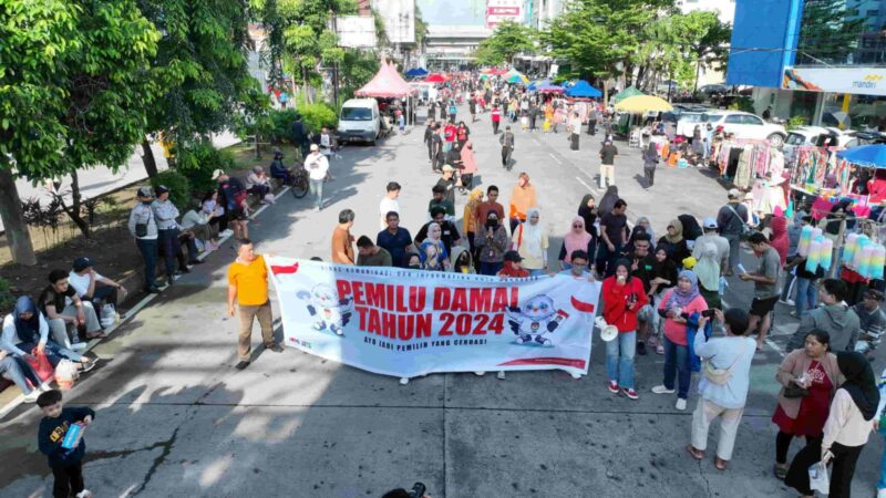 Diskominfo Kota Makassar, Menggelar Sosialisasi Pemilu Damai, di Care Free Day, Jalan Boulevard, Minggu 28 Januari 2024