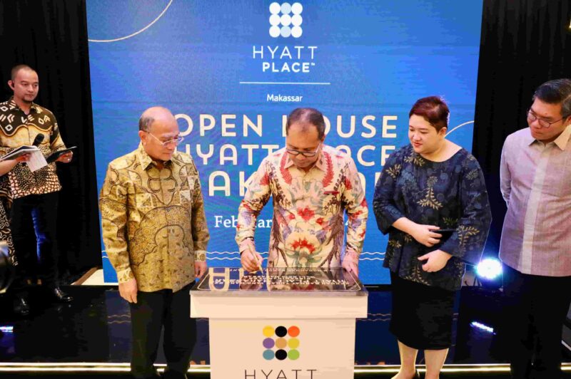 Wali Kota Makassar, Ir. Moh. Ramdhan Pomanto, Meresmikan Hotel Hyatt Place Makassar, di Jalan Jenderal Sudirman, Sabtu 17 Februari 2024