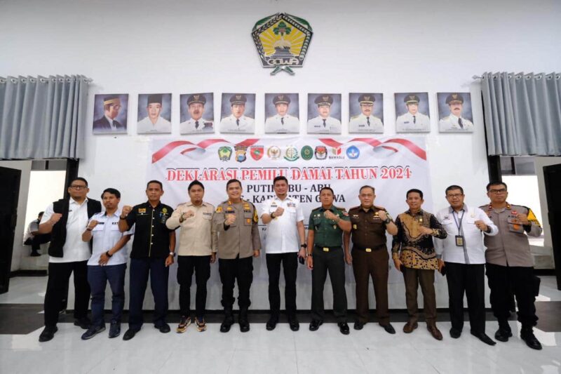 Bupati Gowa, Adnan Purichta Ichsan, Menghadiri Deklarasi Pemilu Damai Putih Abu-Abu, di Baruga Karaeng Galesong, Kantor Bupati Gowa, Rabu 7 Februari 2024