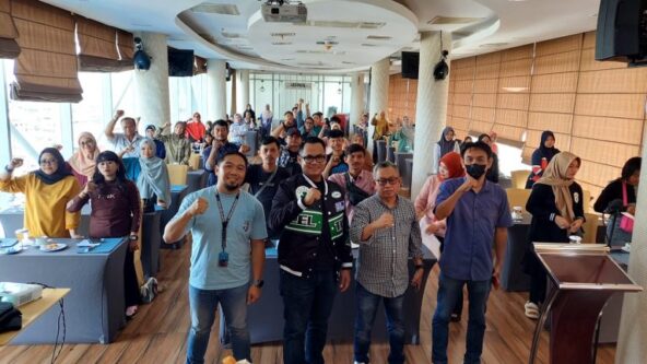 Legislator DPRD Kota Makassar, H. Ray Suryadi, Menggelar Sosialisasi Perda tentang Kepemudaan, di Hotel Karebosi Premier, Sabtu 3 Februari 2024