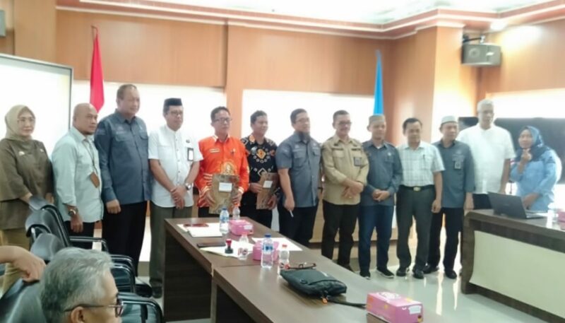 Kepala Dinas Pendidikan Provinsi Sulawesi Selatan, Iqbal Nadjamuddin, Memimpin Rapat Koordinasi Bersama Kepala Cabang Dinas Pendidikan Wilayah I-XII, di Kantor Disdik Sulsel, Jalan Perintis Kemerdekaan KM 10, Jum'at 23 Februari 2024