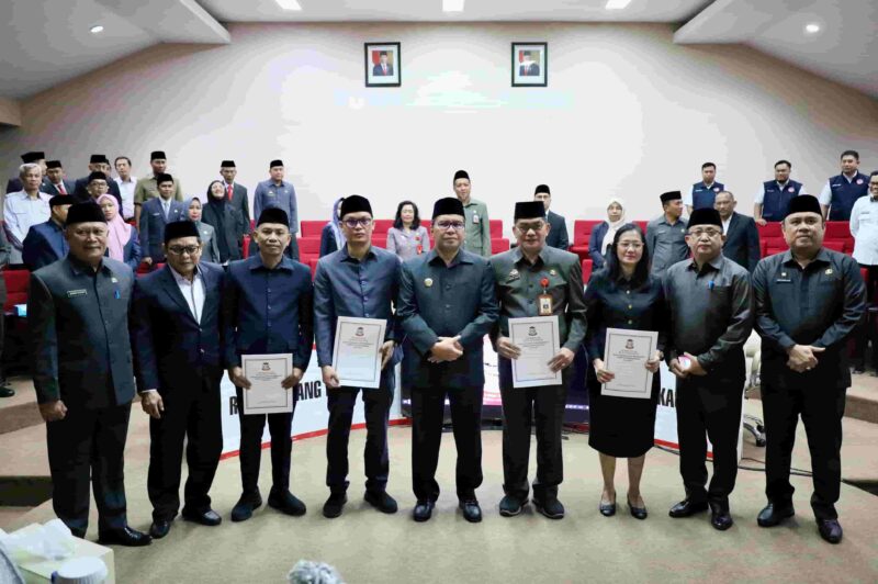 Wali Kota Makassar, Ir. Moh. Ramdhan Pomanto, Melantik Empat Pejabat Disdukcapil Makassar, di Ruang Sipakalebbi, Kantor Balai Kota, Rabu 6 Maret 2024