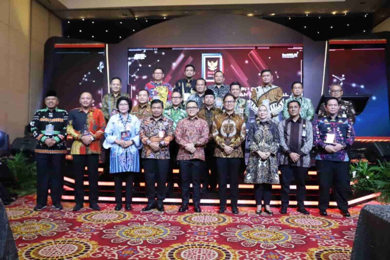 Bupati Gowa, Adnan Purichta Ichsan, Menghadiri Peresmian Bersama Mall Pelayanan Publik, yang Diresmikan Menteri Pendayagunaan Aparatur Negara dan Reformasi Birokrasi, di Hotel Ritz Carlton Jakarta. Kamis 7 Maret 2024
