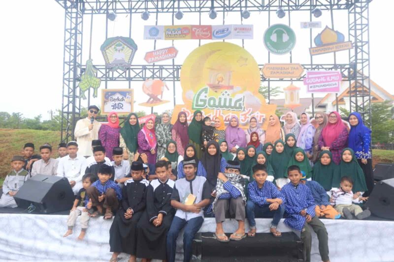 TP PKK Kabupaten Gowa, Menggelar Buka Puasa Bersama dengan Puluhan Anak Yatim, di Ruang Terbuka Hijau Syekh Yusuf, Jum'at 15 Maret 2024