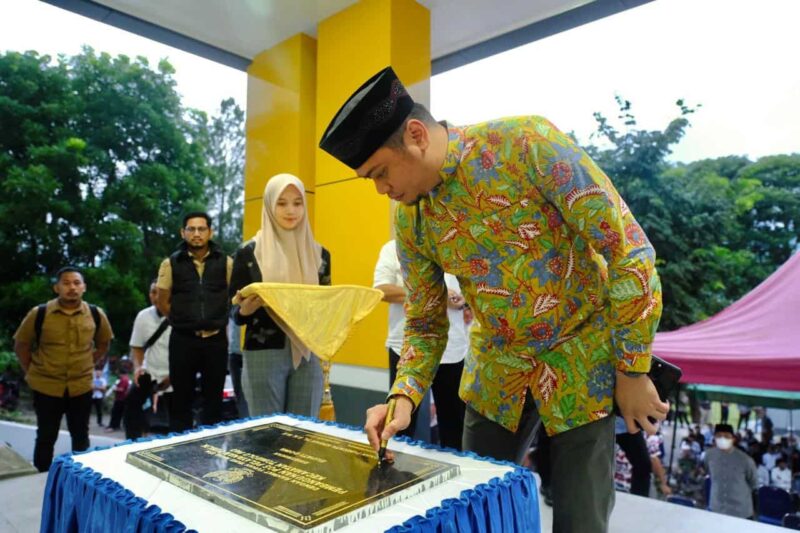Bupati Gowa, Adnan Purichta Ichsan, Meresmikan Pos Pelayanan Publik, di Kecamatan Tombolopao, Sabtu 16 Maret 2024.