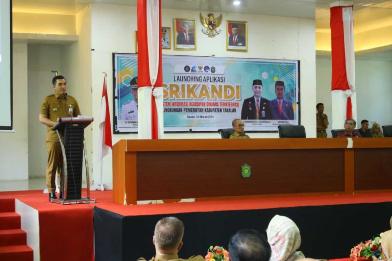 Sekda Kabupaten Takalar, H. Hasbi, Melaunching Aplikasi Sistem Informasi Kearsipan Dinamis Terintegrasi (SRIKANDI), di Ruang Pola Kantor Bupati Takalar, Senin 25 Maret 2024