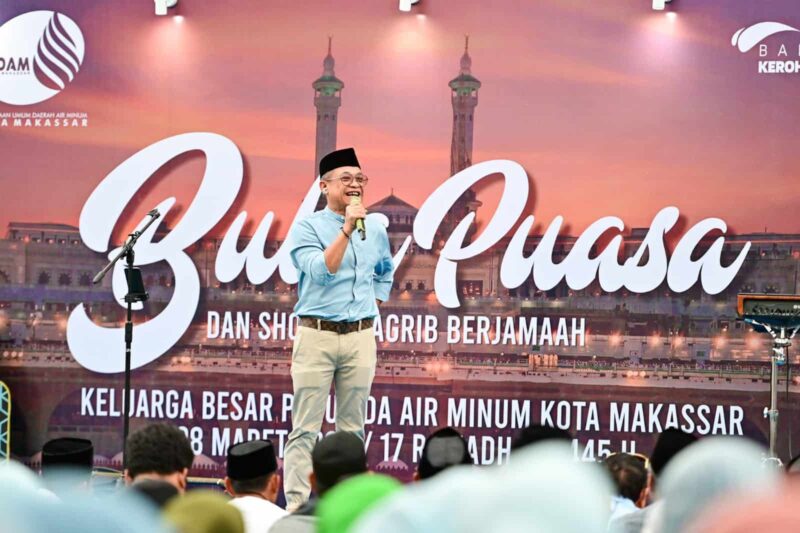 Direktur Utama Perumda Air Minum Kota Makassar, Beni Iskandar, Menghadiri Buka Puasa Bersama, Kamis 28 Maret 2024.