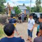 Pelaksana Harian (Plh) Bupati Pinrang A.Calo Kerrang langsung turun meninjau dampak bencana banjir bandang yang melanda beberapa wilayah di Kelurahan Kassa