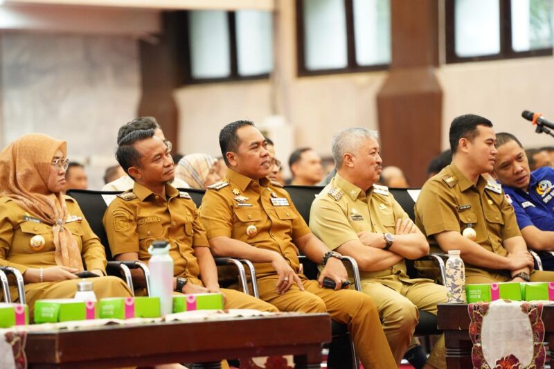 Bupati Wajo, H.Andi Rosman bersama sejumlah Kepala Daerah menghadiri Rapat Koordinasi Pemprov Sulsel