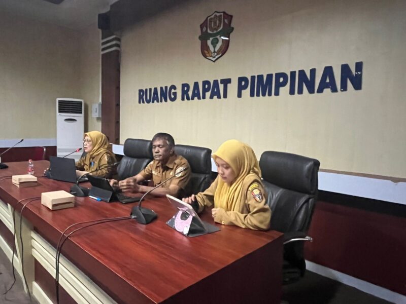 Kepala Dinas Kominfotik kabupaten Wajo, Ir. Andi Musdalifah, M.Si membuka sosialisasi KIM Kabupaten Wajo.