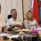 Plt. Ketua PWI Sulsel, H.Zulkifli Gani Ottoh ketika memimpin rapat koordinasi OC dan SC Konferensi Provinsi Persatuan Wartawan Indonesia (PWI) Sulsel.