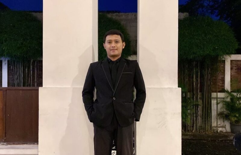 Riska Wirawan, S.Sos, M.Si., Dosen Prodi Administrasi Negara Fakultas Ilmu Sosial dan Ilmu Politik. Universitas Slamet Riyadi (UNISRI) Surakarta.