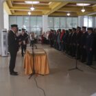 Bupati Pinrang H.A. Irwan Hamid melantik dan mengambil sumpah 176 pejabat eselon lingkup Pemkab Pinrang.