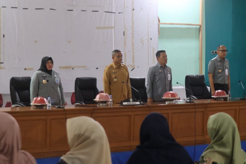 Kepala Kantor Wilayah Kementerian Hukum Provinsi Sulawesi Selatan A. Basmal di dampingi Wabup Sudirman Bungi menyampaikan peran dan fungsi Paralegal di tengah masyarakat.