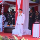 Bupati Pinrang H.A. Irwan Hamid, S.Sos bertindak selaku Inspektur Upacara dalam peringatan Hari Ulang Tahun (HUT) Kemerdekaan Republik Indonesia ke-81 tahun 2026.